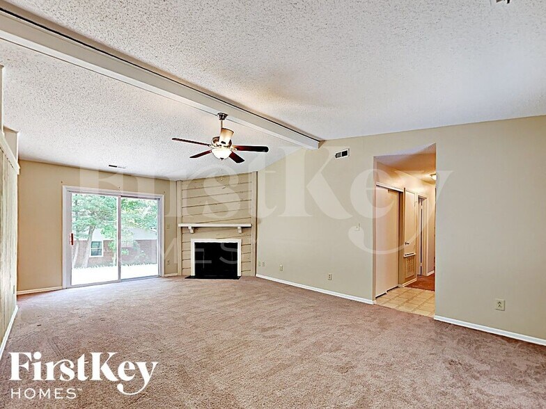 Building Photo - 6417 Pineburr Ct