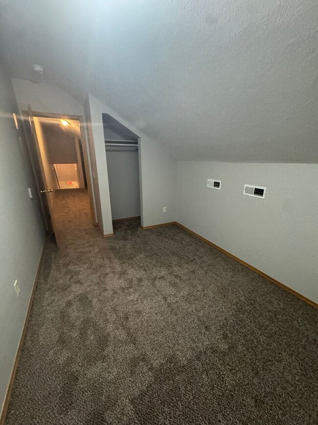 Building Photo - 817-B W. Old Route 66