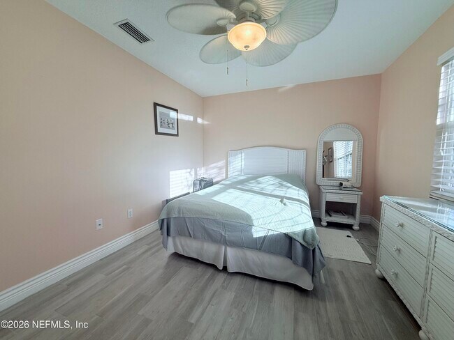 Building Photo - 131 Rio Del Mar St