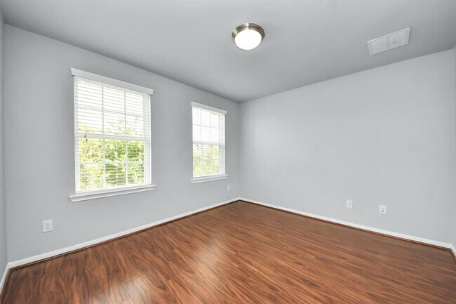 Building Photo - 6306 Bain Dr