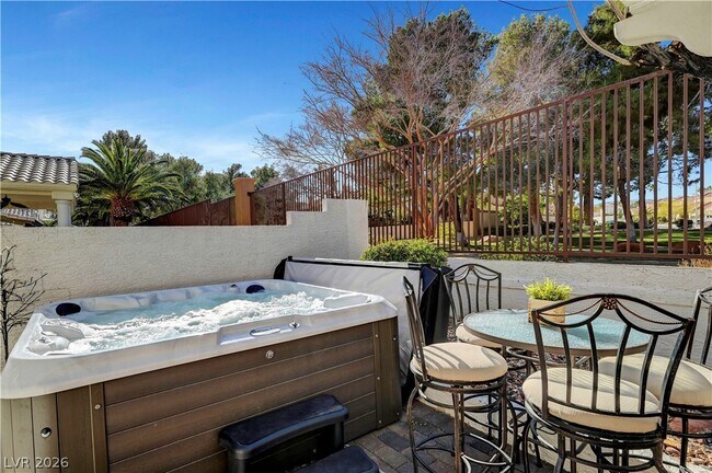 Building Photo - 1405 Sunblush Ln