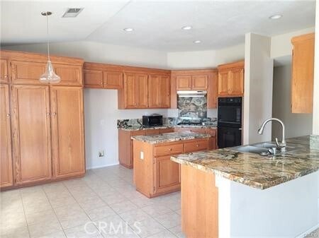 Building Photo - 24095 Fuschia Ct