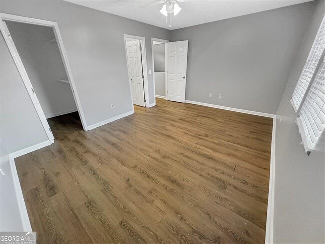 Building Photo - 5883 Brookside Dr SE