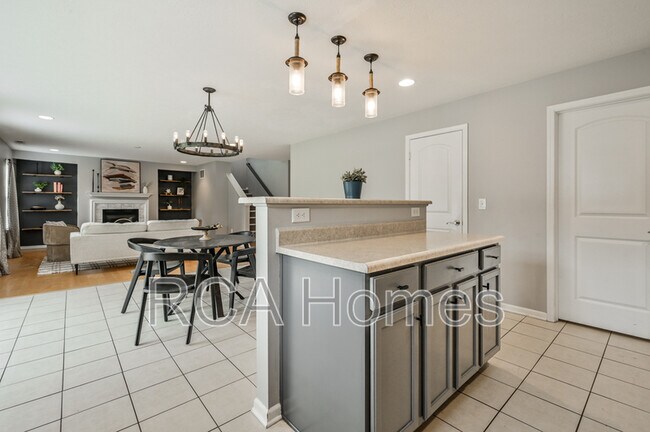 Building Photo - 8189 Admirals Landing Pl