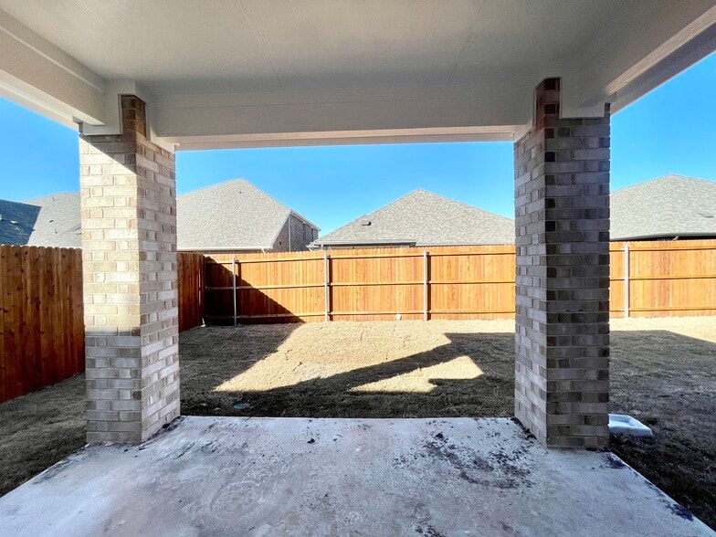 Building Photo - 1203 Mahogany Dr