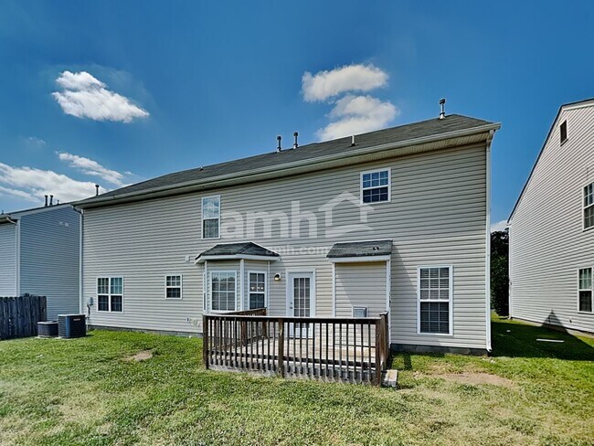 Building Photo - 11240 Anna Rose Rd