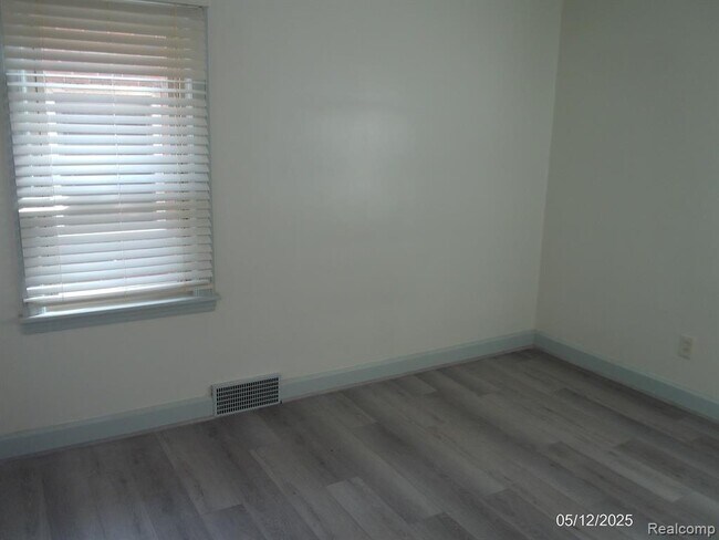 Building Photo - 4861 Korte St