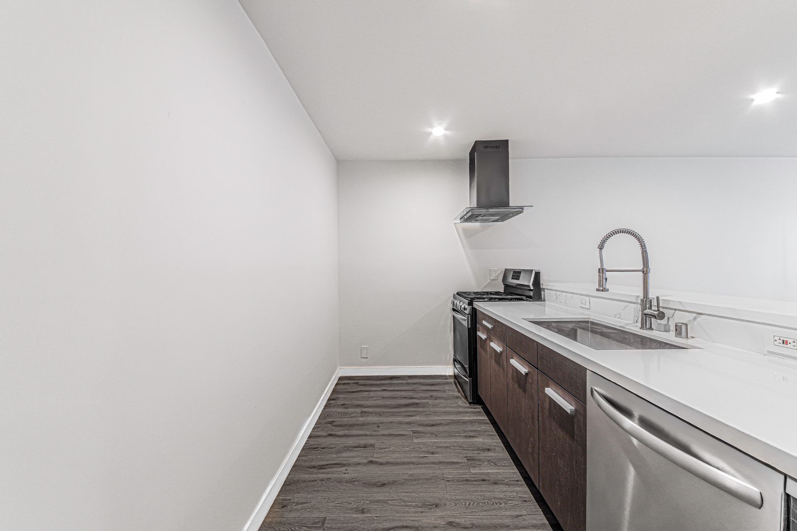 Building Photo - 5005 August St