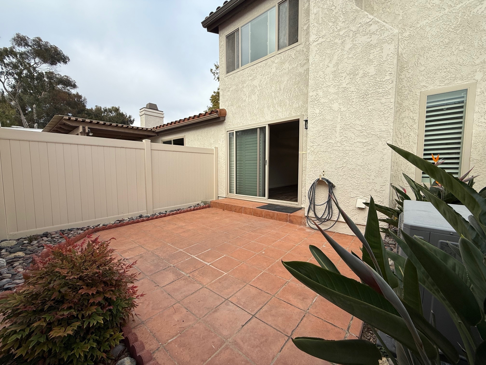 Building Photo - 6917 Pear Tree Dr