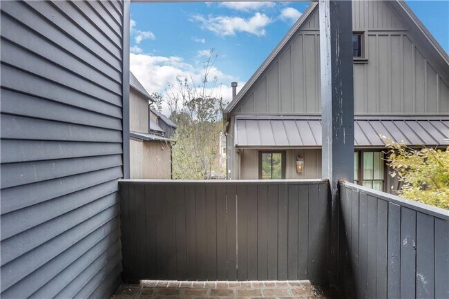Building Photo - 11291 Serenbe Ln