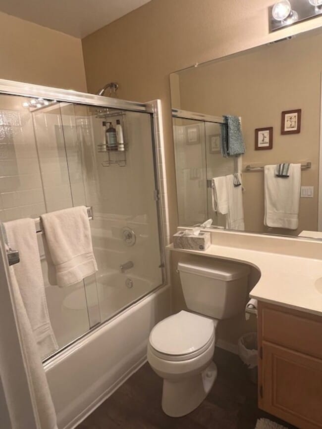 Building Photo - Desirable 2-bedroom/2.5-bathroom Condo in Islay Villas! Available Summer 2026