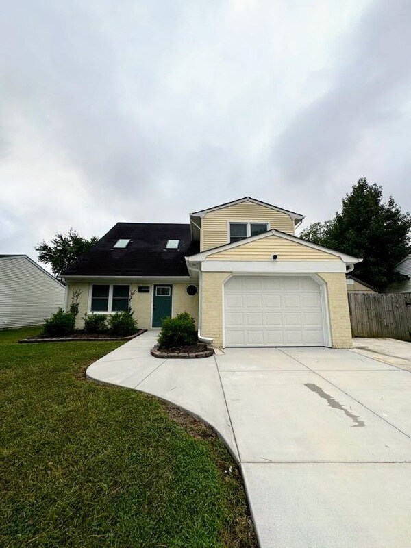 Primary Photo - 3021 Glastonbury Dr