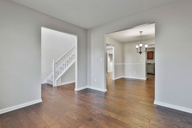 Building Photo - 4BR Fairburn Rental in Quiet Community. La...