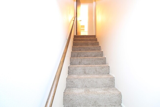 Building Photo - 4825 Dierker Rd