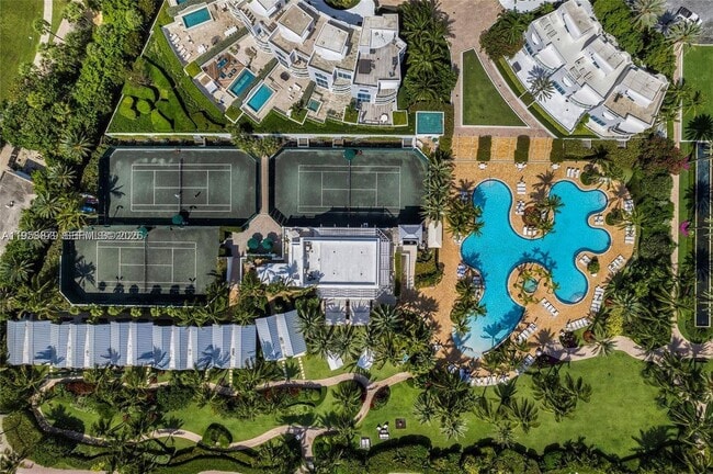 Building Photo - 100 South Pointe Dr