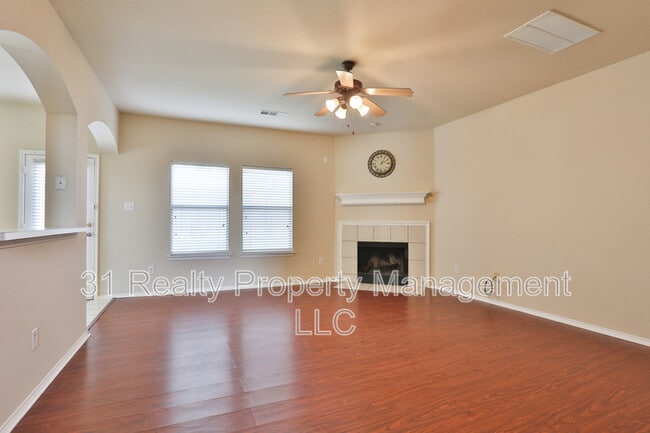 Building Photo - 3108 Kennedy Dr