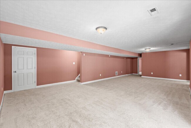 Building Photo - CLOSE TO I-95 & QUANTICO!