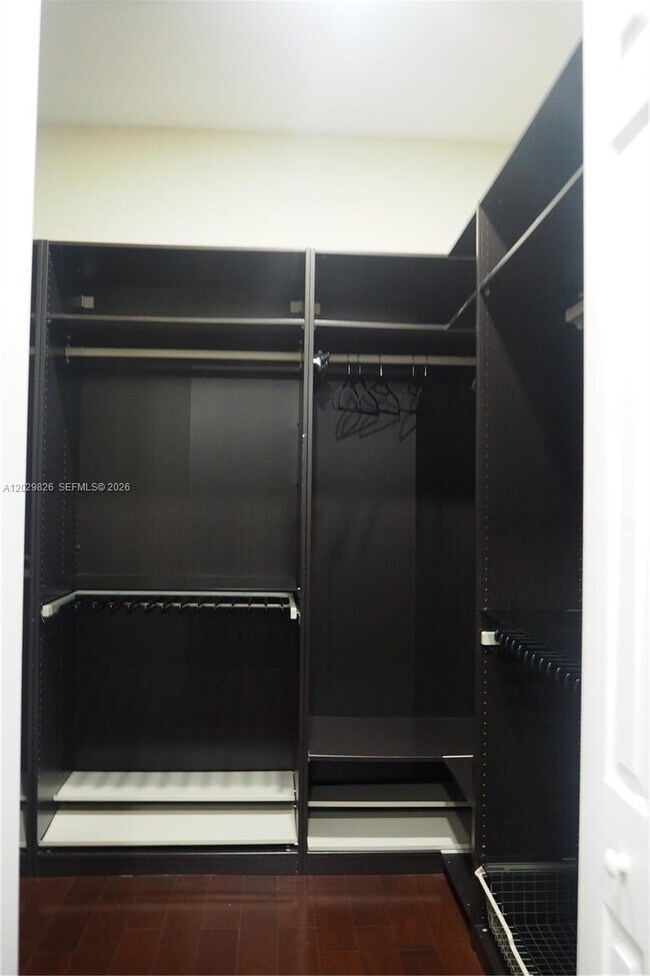 Building Photo - 2750 Jockey Cir