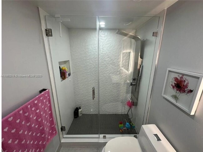 Building Photo - 8443 SW 137th Ave