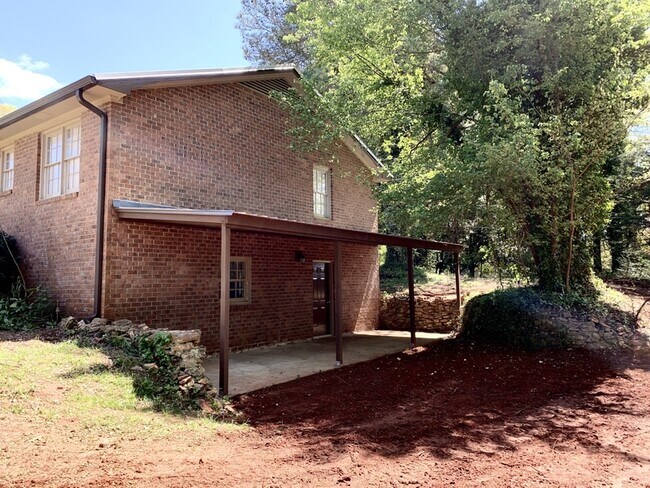 Building Photo - 1040 Carol Dr