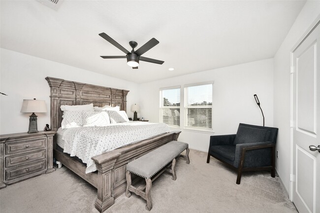 Building Photo - 25928 Chicory Dr