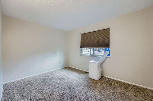 Building Photo - 3857 Fetlock Cir