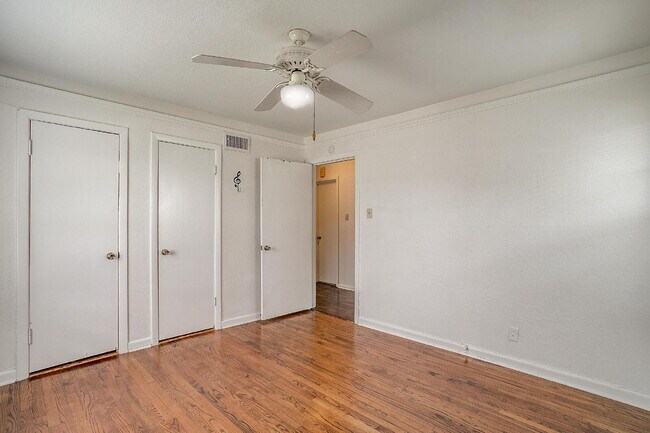 Building Photo - Updated 3-Bedroom Home in South Hills Neighborhood!