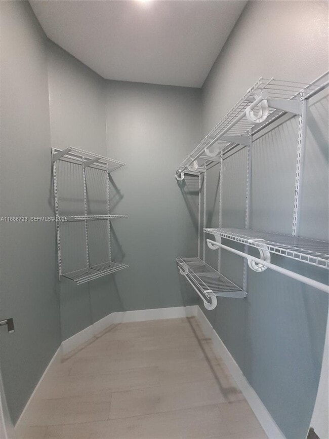 Building Photo - 23 Jenny Ln