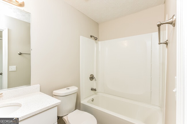 Building Photo - 3644 Walnut Creek Way