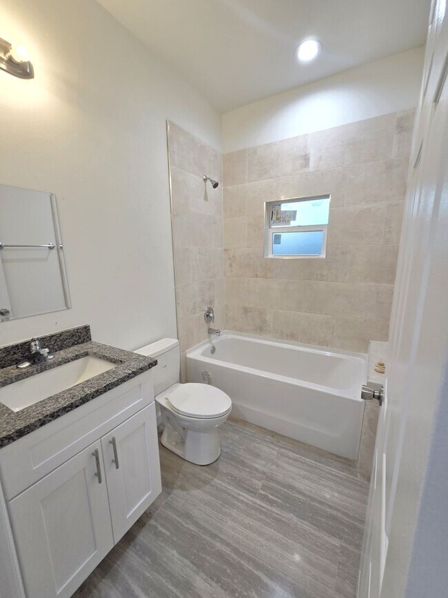 Building Photo - BRAND NEW 2/2/1- GREAT LEHIGH LOCATION