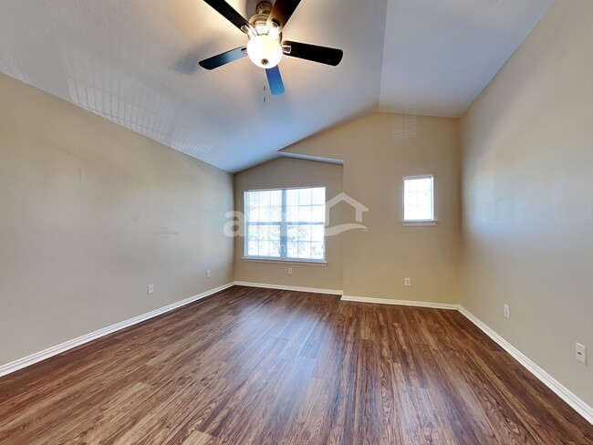 Building Photo - 11932 Brown Fox Dr