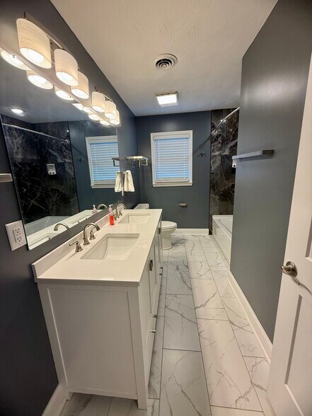 Building Photo - 2510 Catherine St