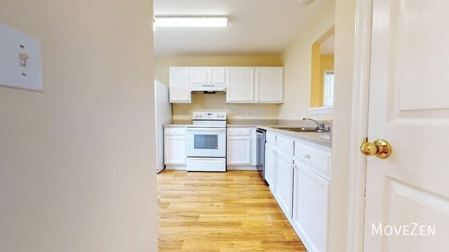 Building Photo - 5421 Advantis Dr