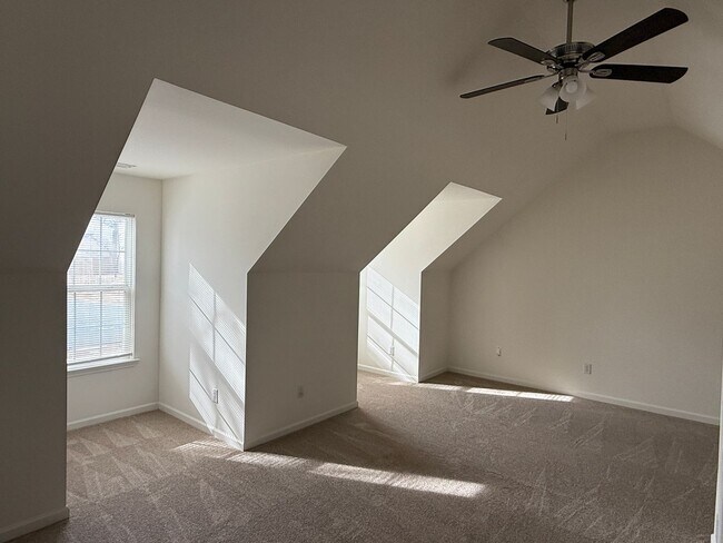 Building Photo - 4411 Canipe Dr