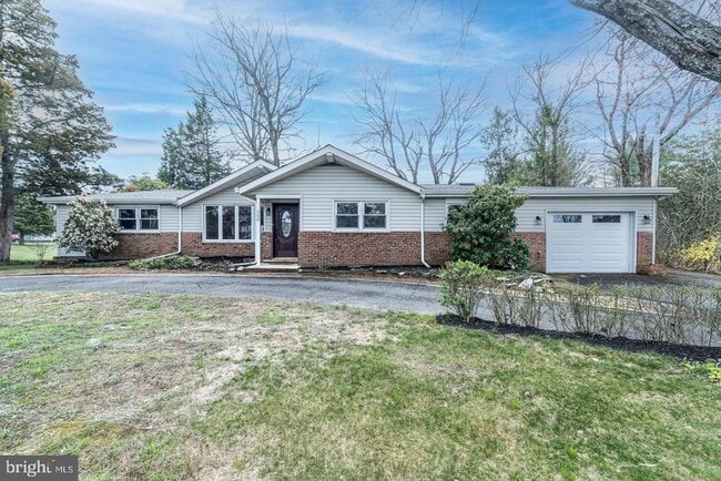 Primary Photo - 520 Powell Rd