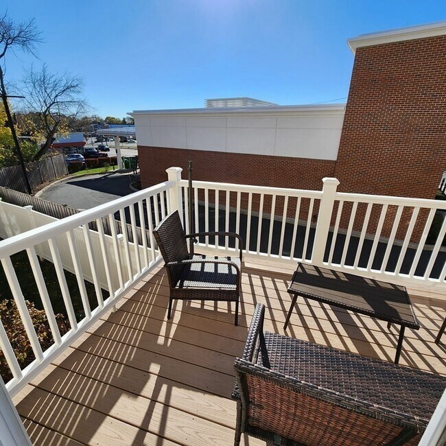 60 Lenox St 60 Lenox St Norwood MA 02062 Apartment Finder