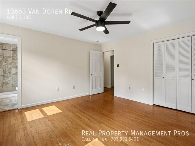 Building Photo - 13663 Van Doren Rd