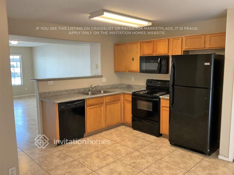 Building Photo - 7801 N 44th Dr