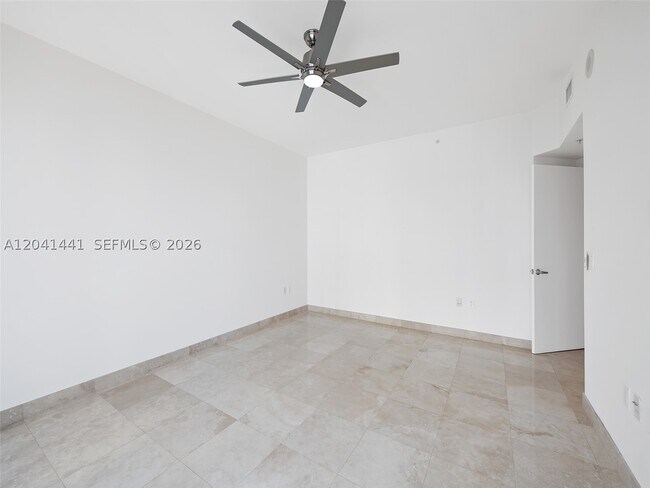 Building Photo - 333 Las Olas Way