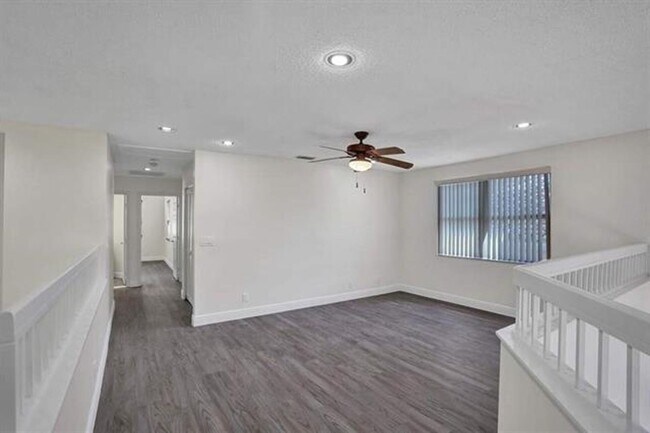 Building Photo - 11032 Boston Dr