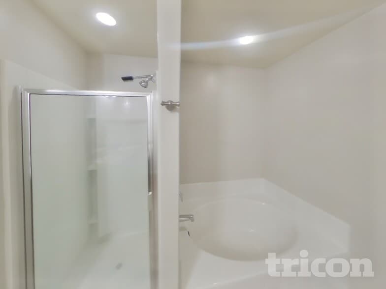 Building Photo - 1817 192nd St Ct E