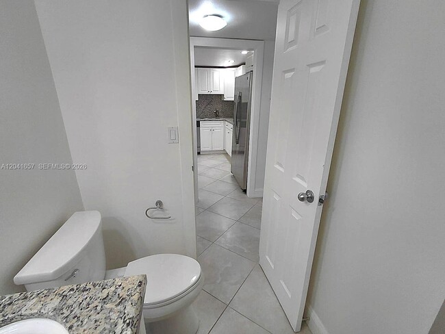Building Photo - 5701 Collins Ave