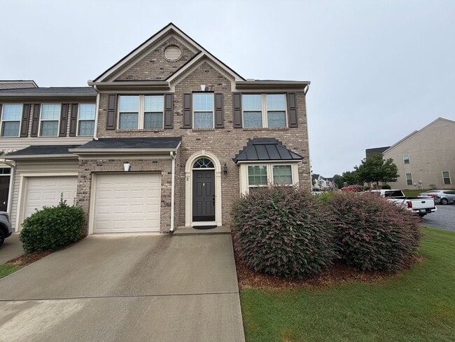 Building Photo - Desirable location, right off woodruff road!! All carpets just replaced, home completely repainted!!