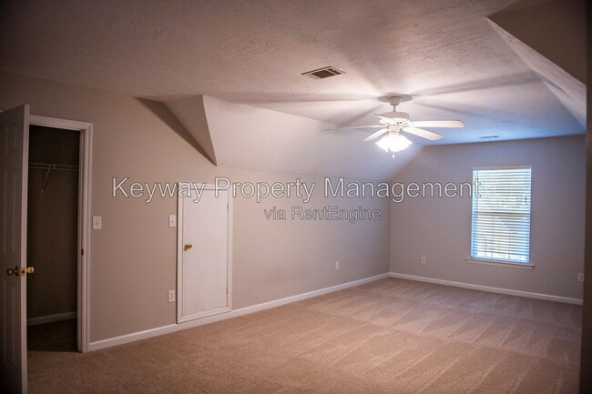 Building Photo - 242 Stonington Dr
