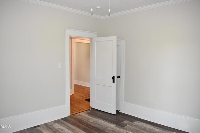 Building Photo - 7509 NC-27