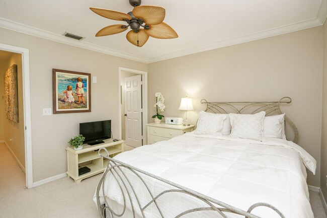 Building Photo - **WORLD TENNIS CENTER**3 BEDS/3.5 BATHS**F...