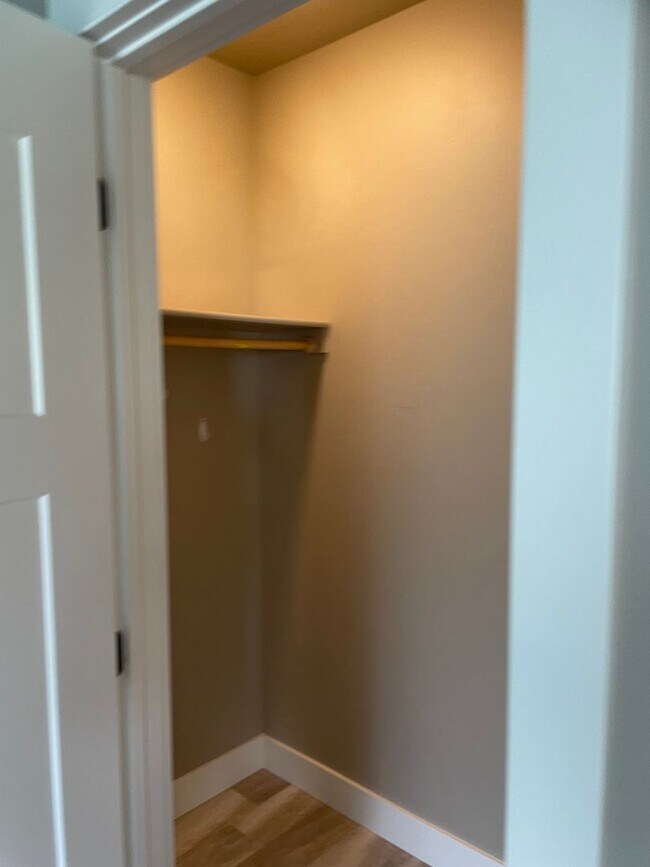 Building Photo - 2689 Blackbird Dr