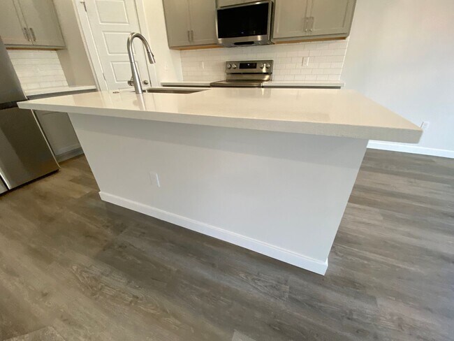 Building Photo - 4 Bedroom 2 Bath Single Level in Meridian Eagle & Ustick available 06/22/26