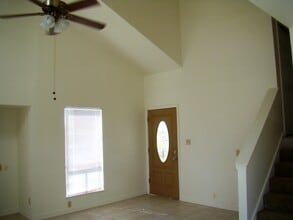 Building Photo - Jamaica Beach 3/2/1 Tri-level Home