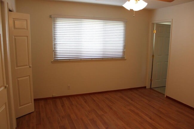 Building Photo - 4344 N 9th St
